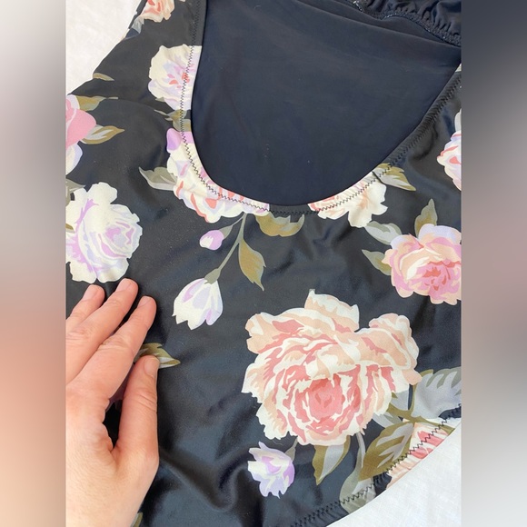 Simons Floral One Piece Bathing Suit - Picture 11 of 11